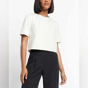 Express Cream Short Sleeve Cropped Tee